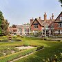 Macdonald Elmers Court Resort
