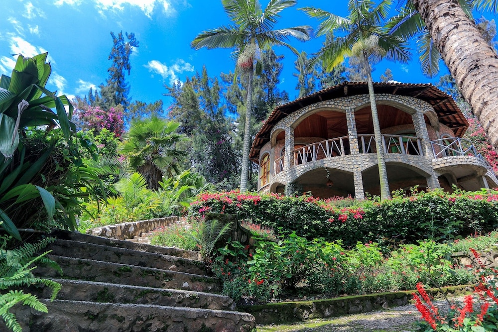 The Palm Beach Resort