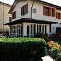 Villa Marisa bed breakfast and books