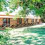 Clermont Country Motor Inn