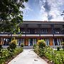 Pak Nam Resort