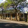 Trackers Inn