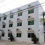 Hotel Lola Natividad
