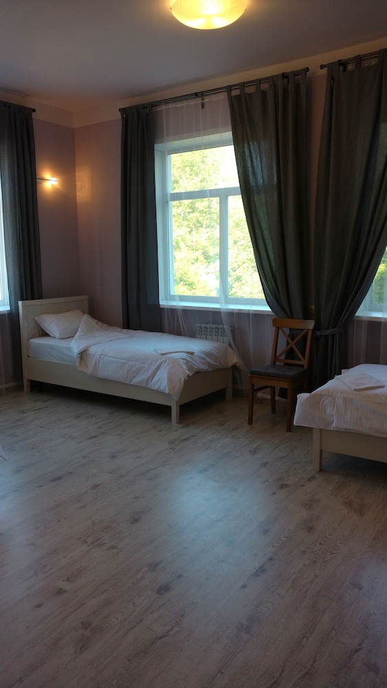 V Ugliche - Hostel
