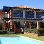 Modern Executive Penthouse All Amenities