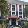 Thanarom Place