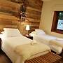 Hotel 381