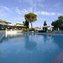 La Villa Resort
