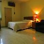 HOSTAL TROPICANA