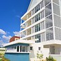 New Kingston Luxury Apt The Bromptons