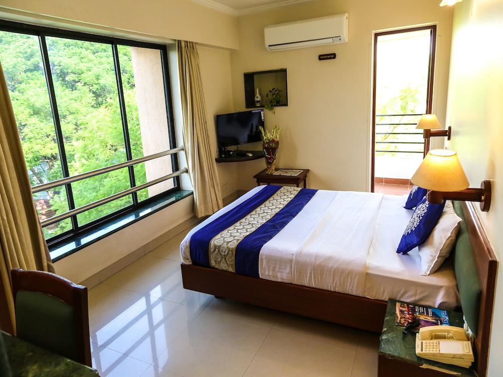 Hotel Lotus
