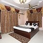 OYO 8672 Hotel Friends