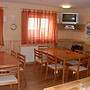 Sandra's Backpackers Hostel