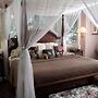 Inn to the Woods B&B