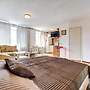 AG Apartment Lomanaya 6