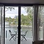Marina View Apartment on the Maribyrnong River, Melbourne
