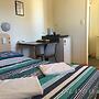 Inland Oasis Motel