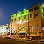 Garden Plaza Hotel