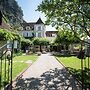 Logis Hôtel Domaine les Falaises