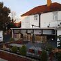 Swan Inn, Heathrow Airport