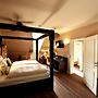MOMENTS Boutique Hotel