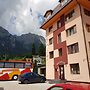 Iri Busteni Hotel