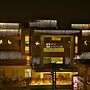 Inderlok Hotel