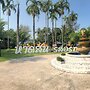 Hadson Resort