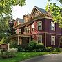 Berry Manor Inn