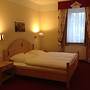 Hotel & Restaurant bei Zwillings
