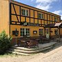 Riverside Inn