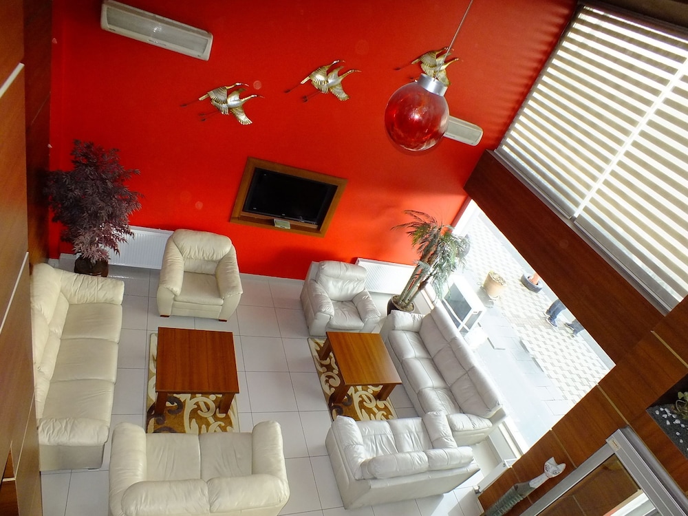 Lifos Otel
