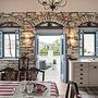 Traditional Inn Pirethron