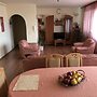 Lotusz Apartments