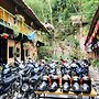 Green Hill Hostel & Homestay