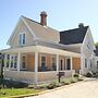 Sea Street Inn