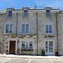 Le Patio Chambres et Table dHotes