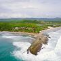 Magnific Rock - Surf Resort & Yoga Retreat Nicaragua - Hostel