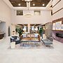 Pomeroy Inn & Suites Prince George