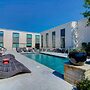 Bishop Arts Hotel by Qresorts.
