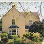 Holly House Bed & Breakfast