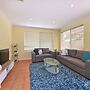 Redcliff Home Close to City & Airport