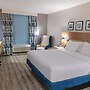 Hilton Garden Inn Lakewood