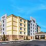 Fairfield Inn & Suites by Marriott Greensboro Coliseum Area