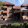 Parkside International Hotel