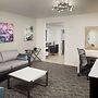 DoubleTree Suites by Hilton Hotel Detroit Downtown - Fort Shelby