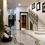 Arcom Palace