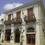 Kiniras Traditional Hotel & Restaurant