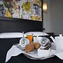 Twentyone Hotel
