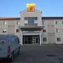 Super 8 by Wyndham Estevan